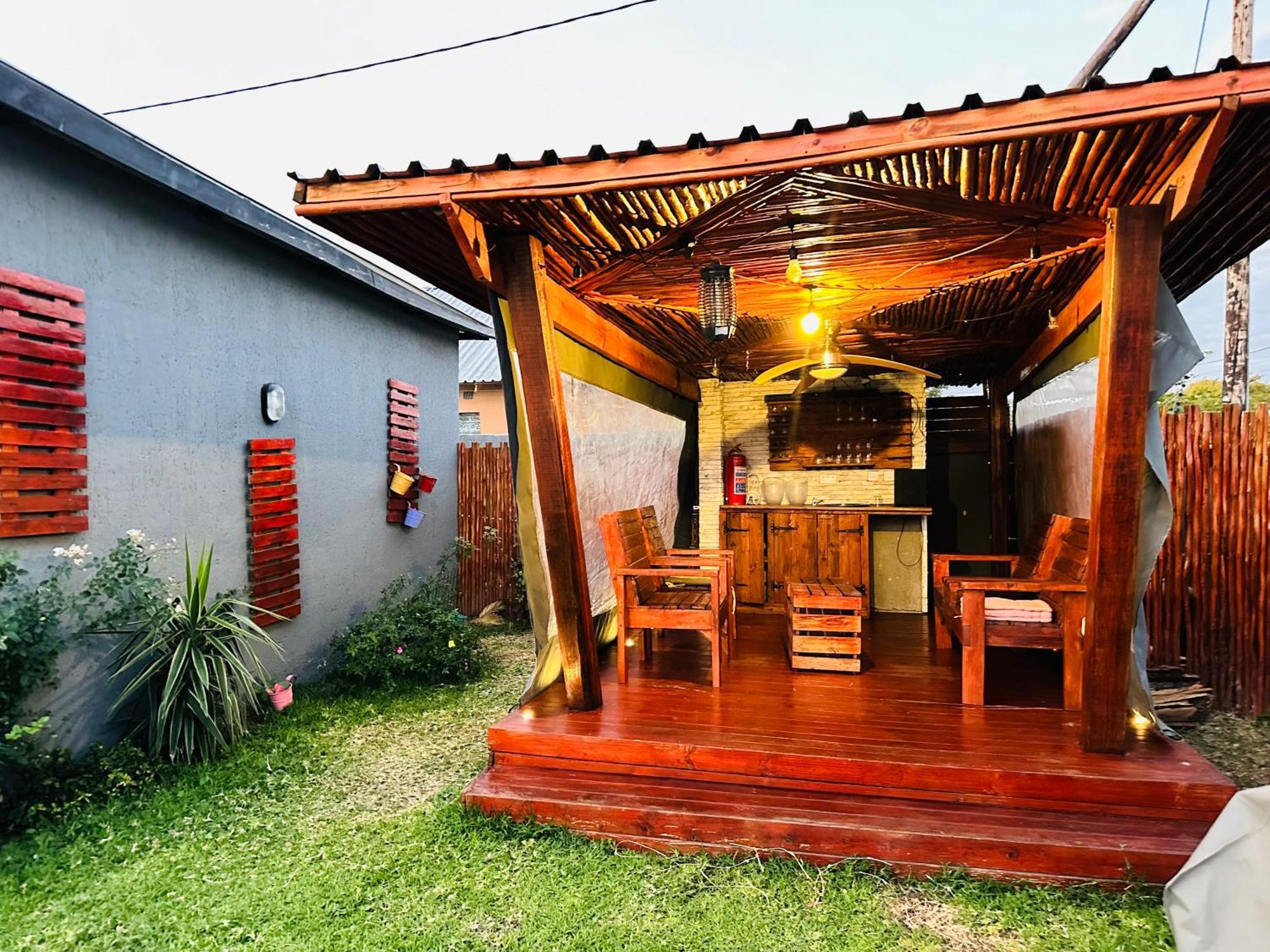 Signature Boutique Guesthouse Маун Екстериор снимка